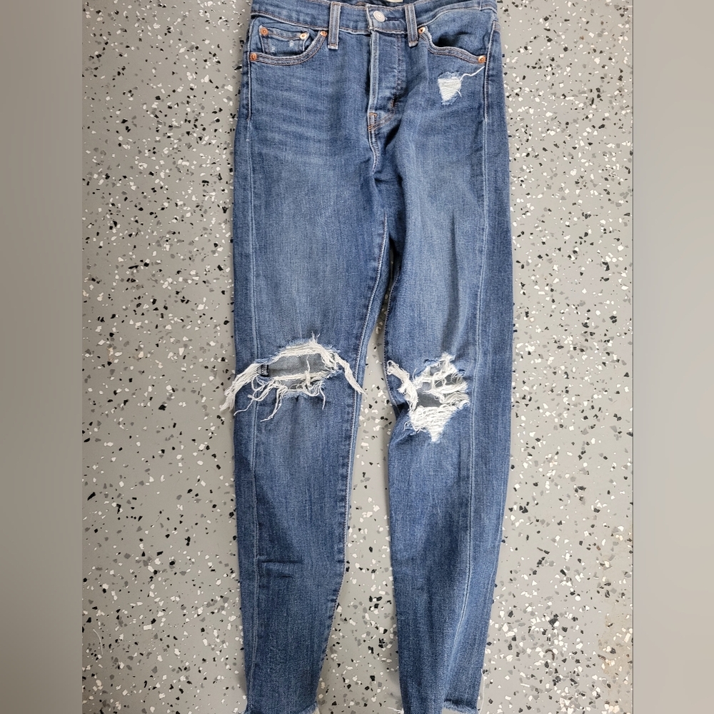 Womens Distressed Jeans